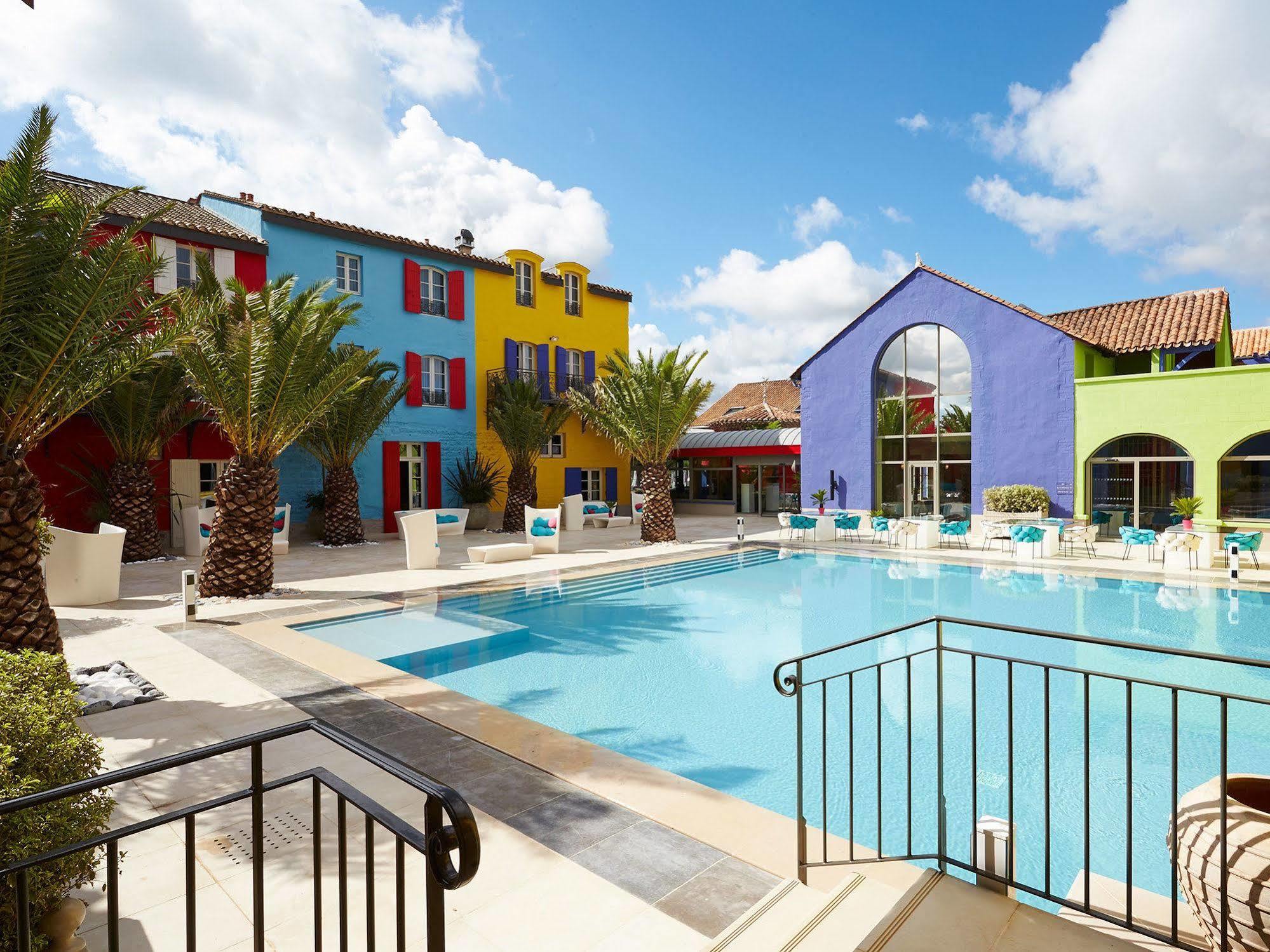 Le Stelsia Resort Saint-Sylvestre-sur-Lot Εξωτερικό φωτογραφία